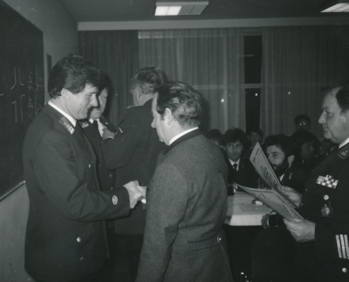 1986 7-min